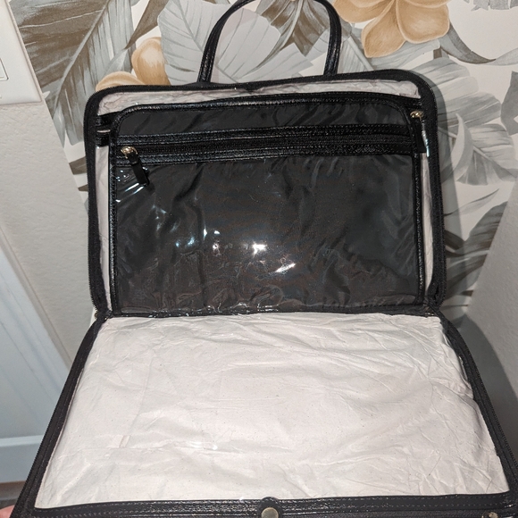 Kate Spade travel bag - Picture 4 of 7